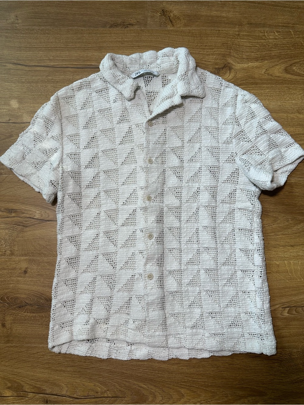 Zara Men’s Cream Textured Crochet Knit Short Sleeve Button-Down Shirt Small